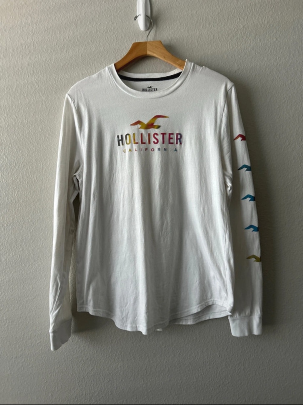 Hollister White Long-Sleeve Tee with Multicolor Logo